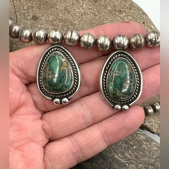 Navajo Sterling Silver Natural Green Damele Turquoise Beaded Bib Choker Necklace - Picture 5 of 9